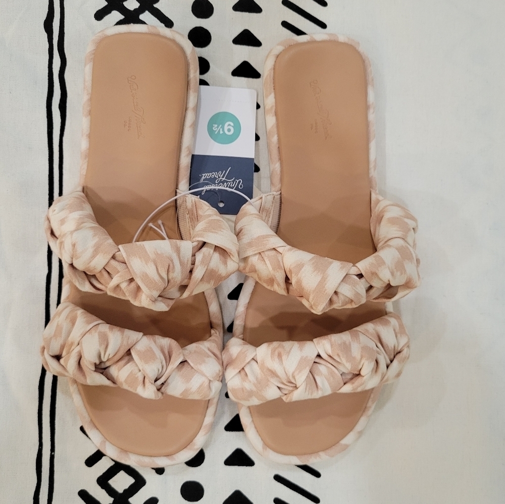 Universal Thread New Almond Meg Knotted Sandals Size 9 1/2 Summer